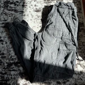 American Eagle relaxed cargo jeans with elastic tie.